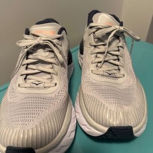 Hoka Bondi 7